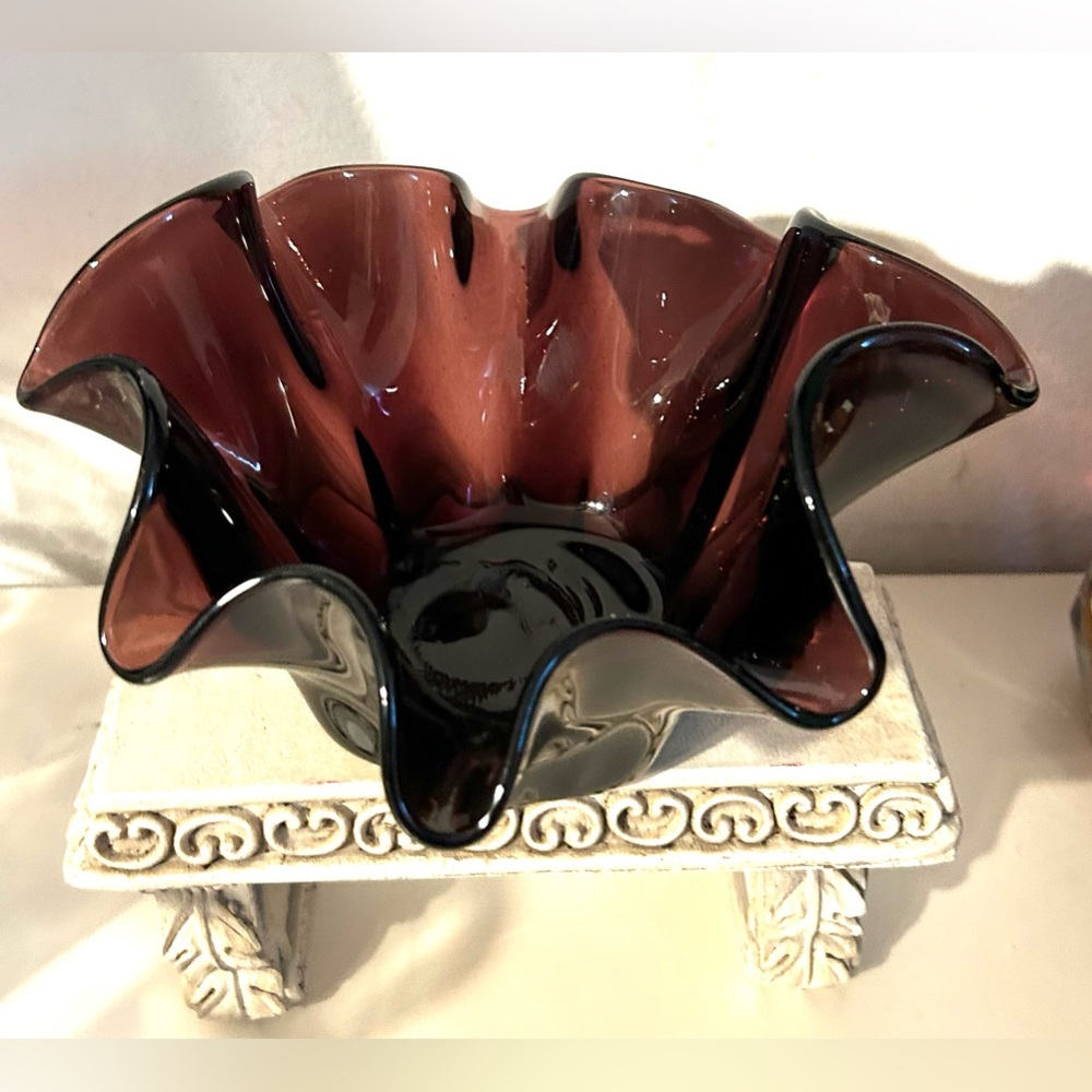 Vintage Amethyst Ruffle Blown Art Glass Bowl,  circa 1960s